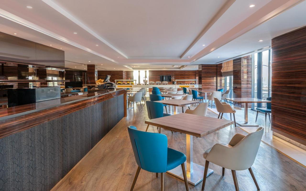 Radisson Hotel Sfax Ngoại thất bức ảnh The lounge at the airport