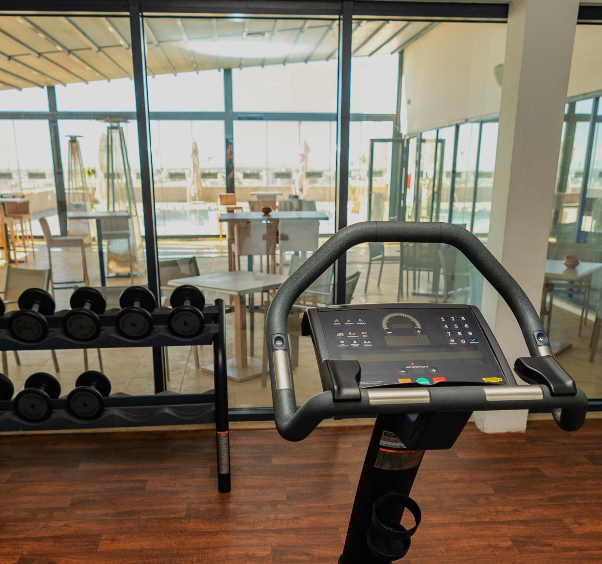 Radisson Hotel Sfax Ngoại thất bức ảnh The gym at the hotel