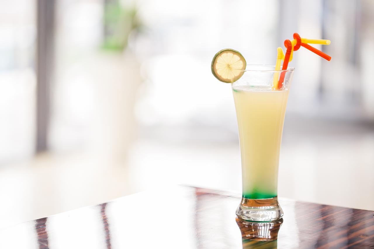 Radisson Hotel Sfax Ngoại thất bức ảnh A layered lemonade