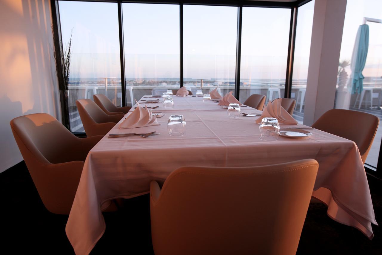 Radisson Hotel Sfax Ngoại thất bức ảnh Restaurant
